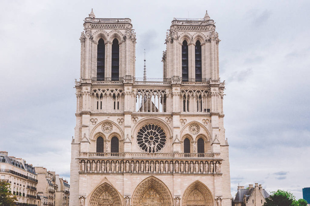 Paris Notre-Dame Katedrali. Paris Notre-Dame Katedrali Cephesi - Fotoğraf, Görsel