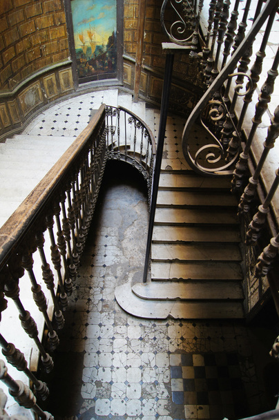 Старі сходи
 - Фото, зображення