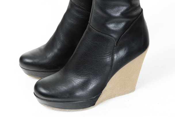 λεπτομέρεια της μόδας πλατφόρμα μαύρες μπότες - Φωτογραφία, εικόνα