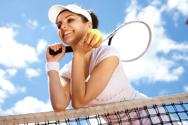 Woman playing tennis in summer - Zdjęcie, obraz