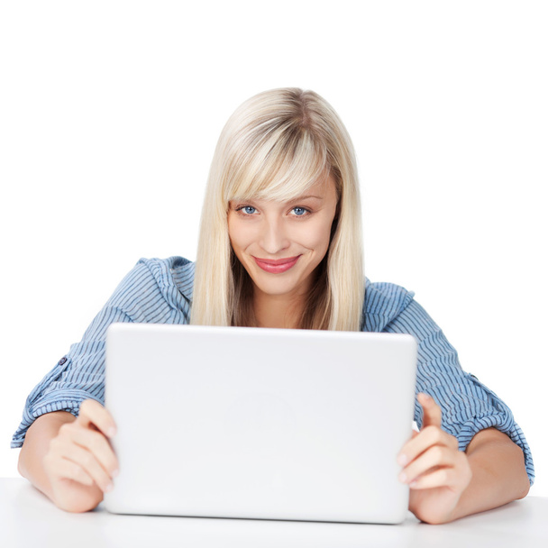 Female with laptop - Foto, afbeelding