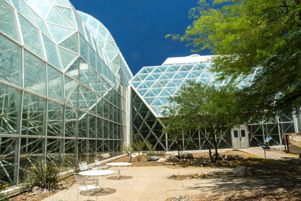 Arquitectura moderna en la biosfera 2
 - Foto, Imagen