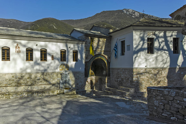 Middeleeuws klooster van Timiou Prodromou St. Johannes de Doper in de buurt van de stad Serres, Centraal-Macedonië, Griekenland - Foto, afbeelding