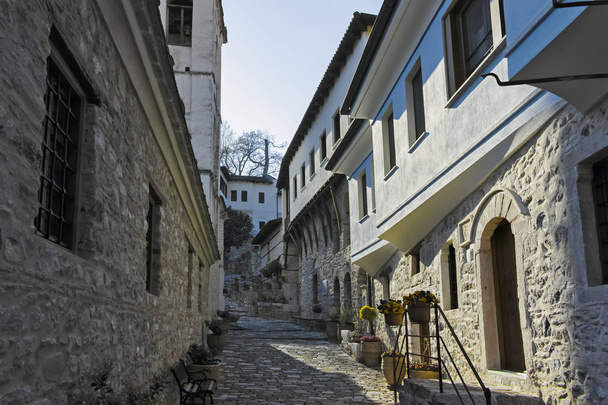 Μεσαιωνική Μονή Τιμίου Προδρόμου Αγίου Ιωάννη του Βαπτιστή κοντά στην πόλη Σέρρες, Μακεδονία, Ελλάδα - Φωτογραφία, εικόνα