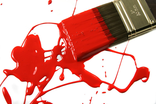 bałaganiarski biały powierzchni czerwony farba spi - Zdjęcie, obraz