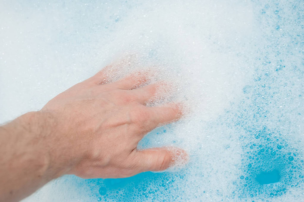 A foam bath, relaxation - 写真・画像