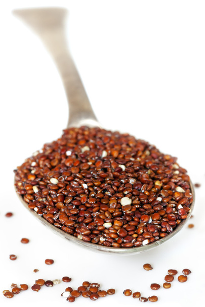 Punainen kvinoa jyvät lusikka eristetty
 - Valokuva, kuva