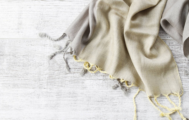 Golden and grey scarf - Foto, afbeelding