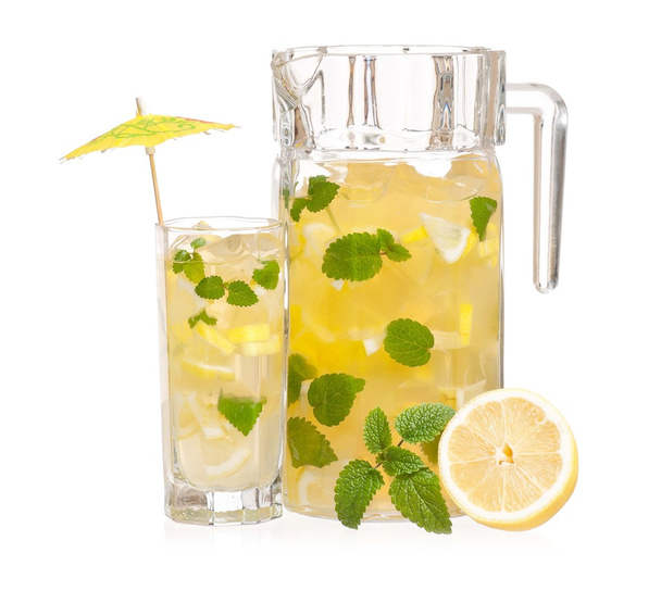 Lemonade with mint - Foto, afbeelding