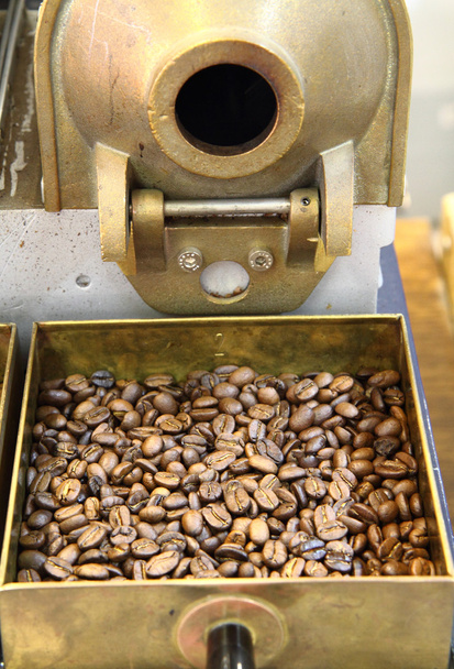 régi szemes kávé gép ínyenc háttereként - Fotó, kép