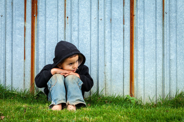 Sad homeless Little Boy - Valokuva, kuva