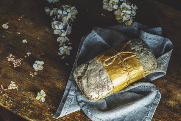 Freshly baked rye handmade breads - Foto, Imagem