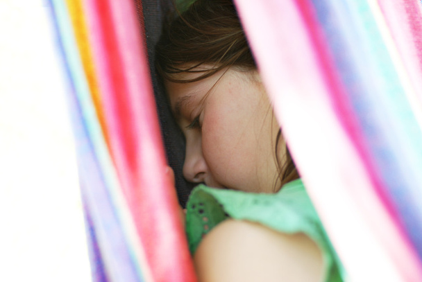 alvó lány - Fotó, kép