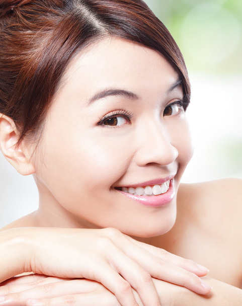 Beautiful woman smile face with clean face skin - Foto, imagen