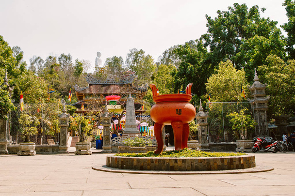Buddhist temple or Long Shawn Pagoda. Vietnam. Nha Trang. May 25, 2015 - Valokuva, kuva