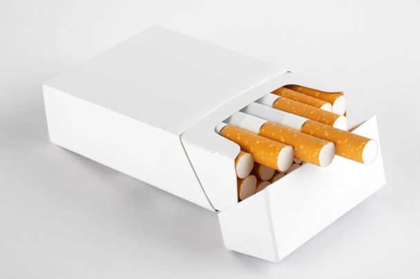 Schachtel Zigaretten - Foto, Bild
