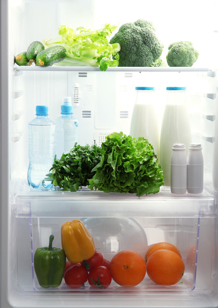 Open refrigerator with vegetarian food - Zdjęcie, obraz