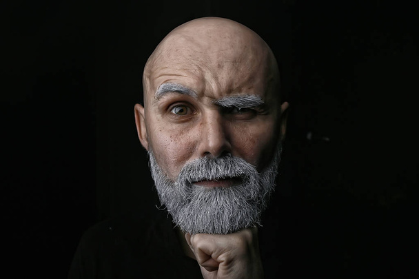 brutal bald bearded man / studio isolate, photo guy with a gray beard, bald head - Fotoğraf, Görsel