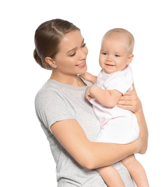 Ritratto di madre felice con il suo bambino isolato su bianco
 - Foto, immagini
