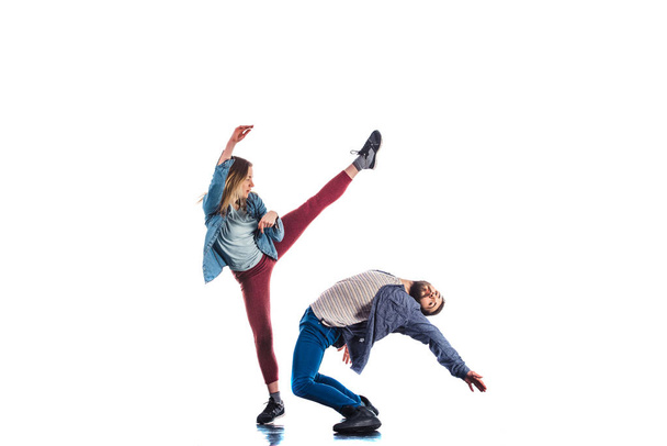 Geweldige mensen voeren dans vaardigheden uit - Foto, afbeelding