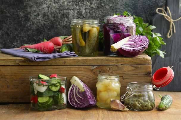 漬け野菜、プロバイオティクス、発酵 - 写真・画像