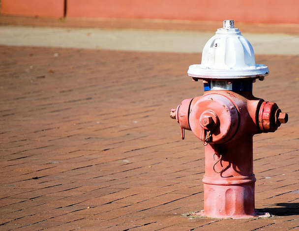 Fire Hydrant on Right - Fotoğraf, Görsel