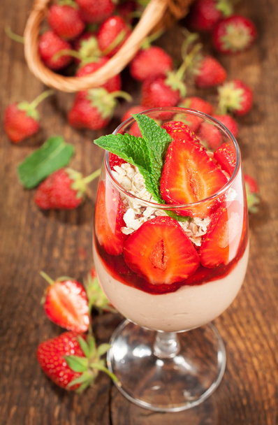 strawberry dessert close-up - Foto, Imagem