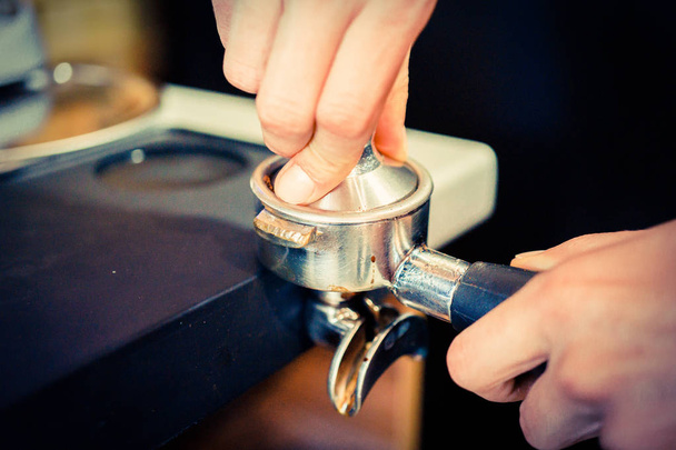 make coffee in the coffee machine - Photo, Image