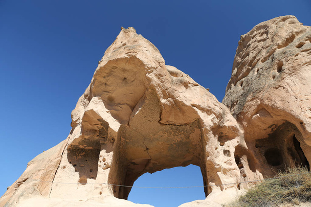 Formations rocheuses en Zelve Valley, Cappadoce, Nevsehir, Turquie
 - Photo, image