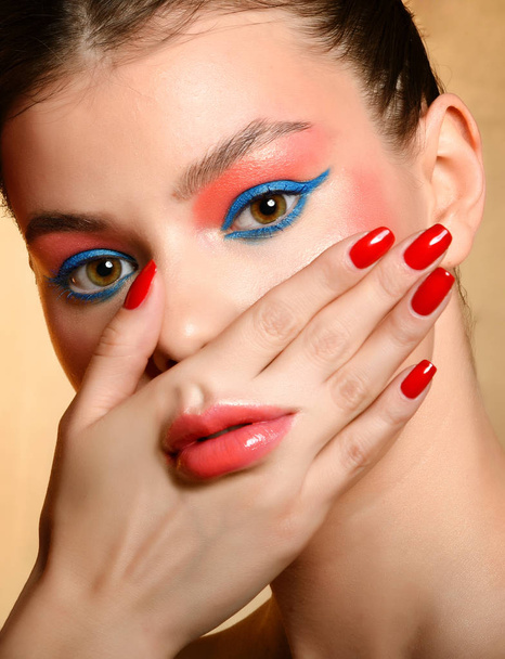 beautiful girl portrait with coral color makeup - Foto, Imagem