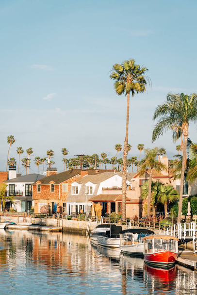 Boats and houses along a canal in Naples, Long Beach, California - Fotó, kép
