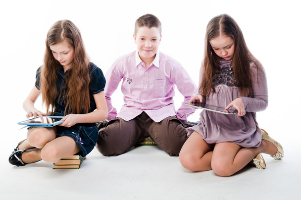 Children with tablet computers - Foto, imagen