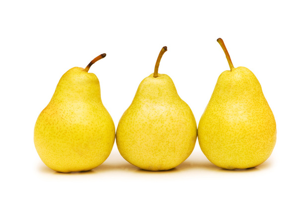 Три жовті груші ізольовані
 - Фото, зображення