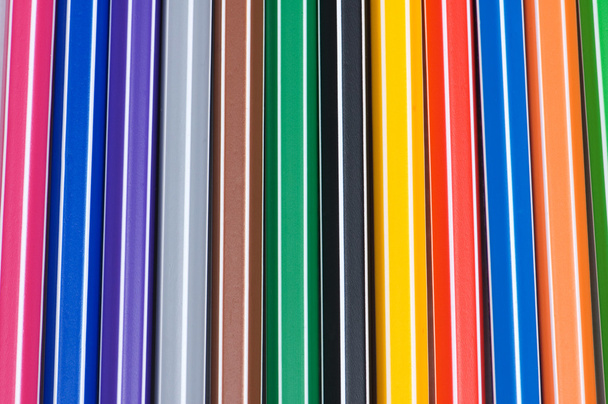 Primer plano de lápices de varios colores
 - Foto, Imagen