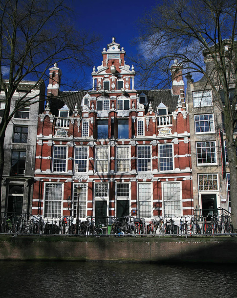 The scenery along the street and canal of Amsterdam - Φωτογραφία, εικόνα