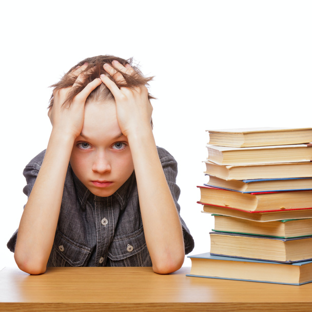 Niño frustrado con dificultades de aprendizaje
 - Foto, Imagen