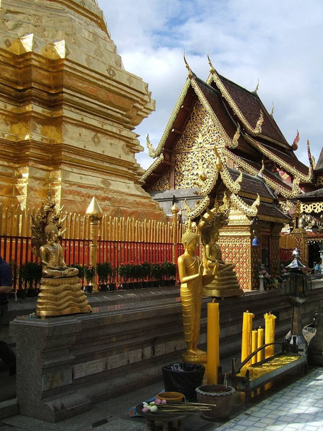 Buddhist temple in Thailand - Foto, Imagen