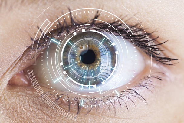 Eye viewing digital information - Foto, afbeelding