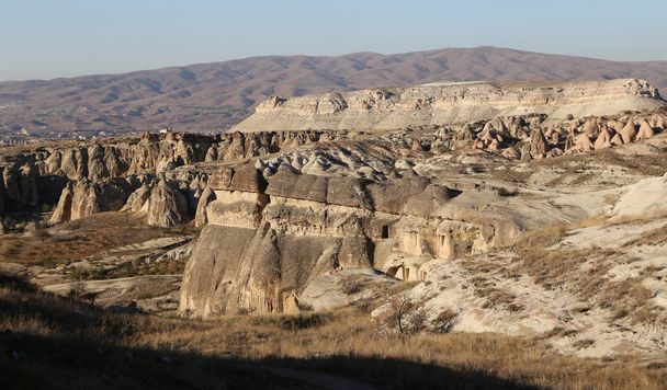 Rose Valley in Cavusin Village, Cappadocia, Nevsehir, Turkey - Φωτογραφία, εικόνα