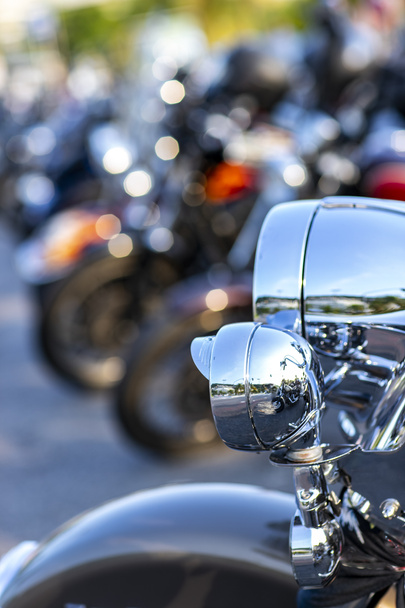 Güçlü ve güzel motosikletler. Modern bir motosiklet özel mağaza motosiklet ve aksesuarları. Biker şeyler.  - Fotoğraf, Görsel