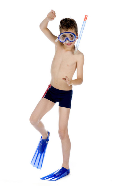a boy is ready for swimming - 写真・画像