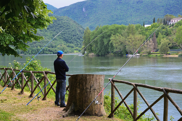 Ψάρεμα στη λίμνη - Φωτογραφία, εικόνα