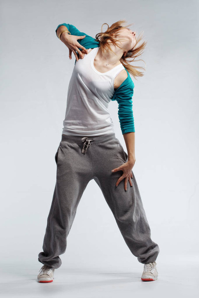 Teenage girl dancing hip-hop studio series - Foto, Imagem