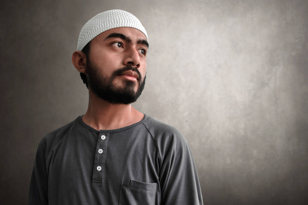 Young asian muslim man - Foto, imagen