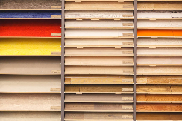 Sample parquet boards in hardware store, in home improvement war - Fotografie, Obrázek