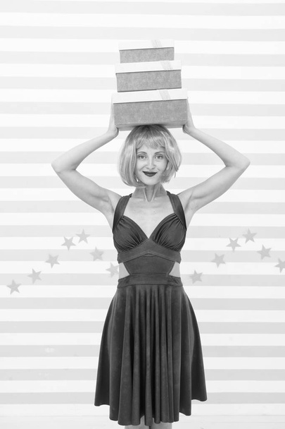 Crazy girl with present box. Pleasant price. Happy shopping online. Happy holidays. happy woman go shopping. Last preparations. big sale in shopping mall. Fashion. Black Friday sales. Perfect quality - Fotografie, Obrázek