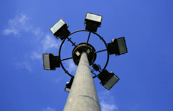 Powerful lighting equipment for city streets - Fotoğraf, Görsel