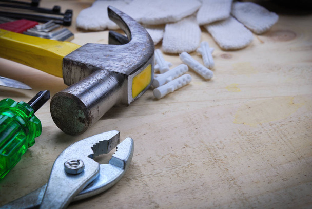 tool renovation on  wood plank table - Valokuva, kuva