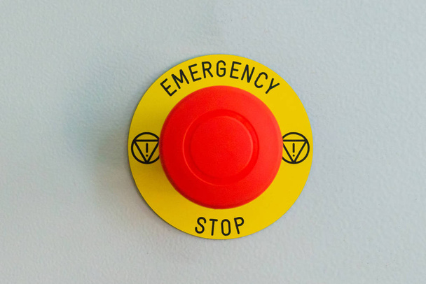 Botão de parada de emergência, prevenção de desastres, assistência Obter ajuda
. - Foto, Imagem