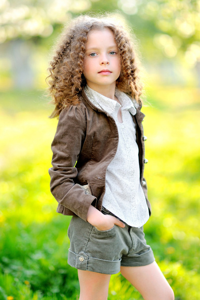 portrait of little girl outdoors in summer - Foto, immagini